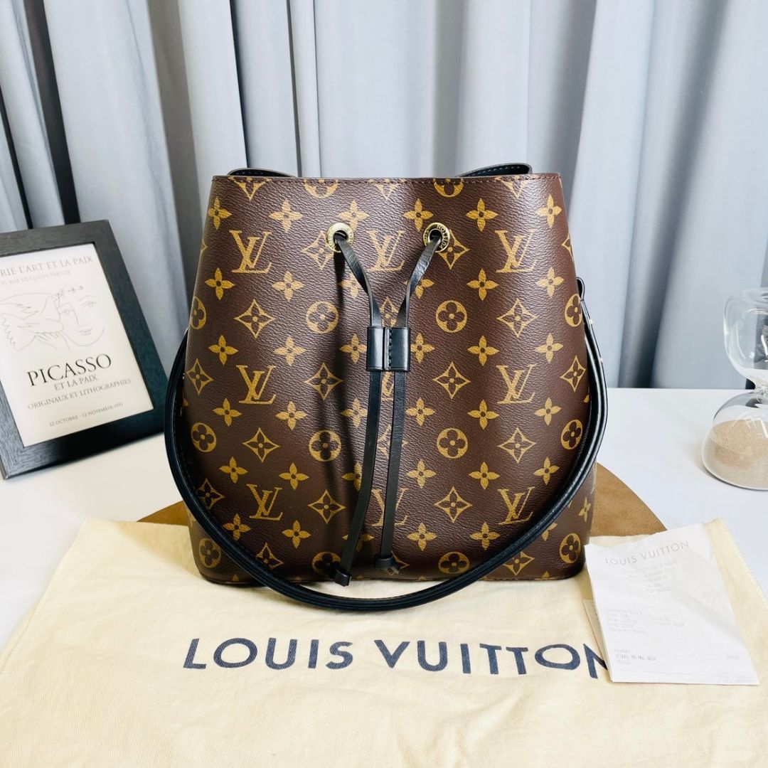Louis Vuitton Monogram Neonoe MM Black