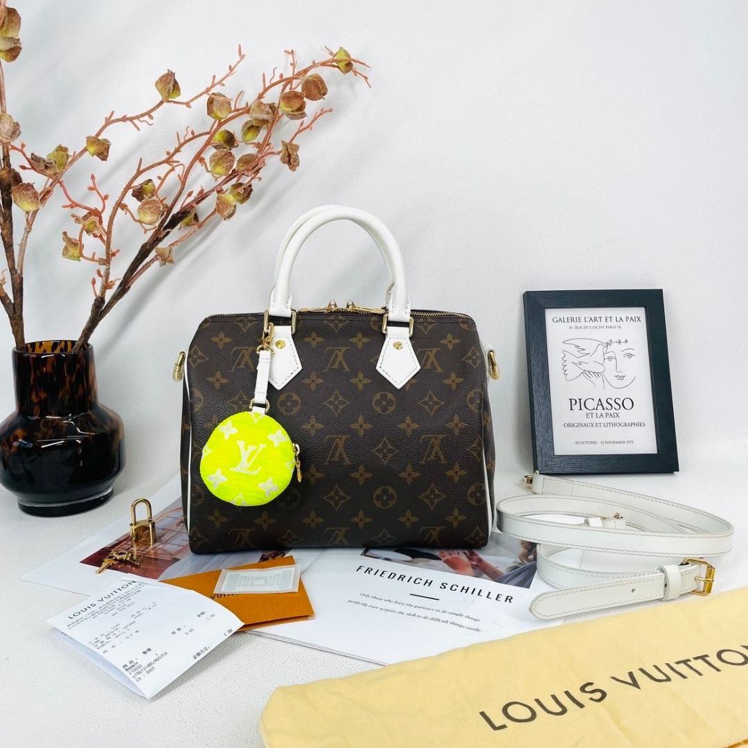 Louis Vuitton Speedy Bandouliere 25 White Monogram LV Match